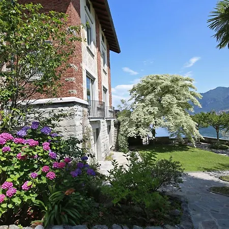 Magnolia Vila *